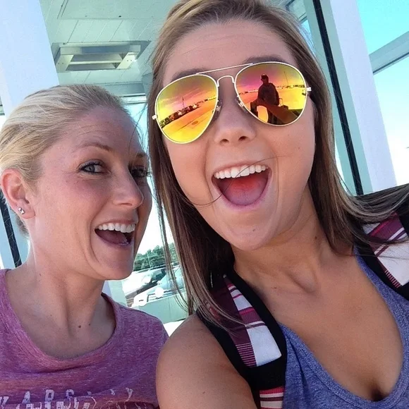 โค๏ธโค๏ธ Welcome to my Closet!! -Juniper โค๏ธโค๏ธ - Picture 8 of 10